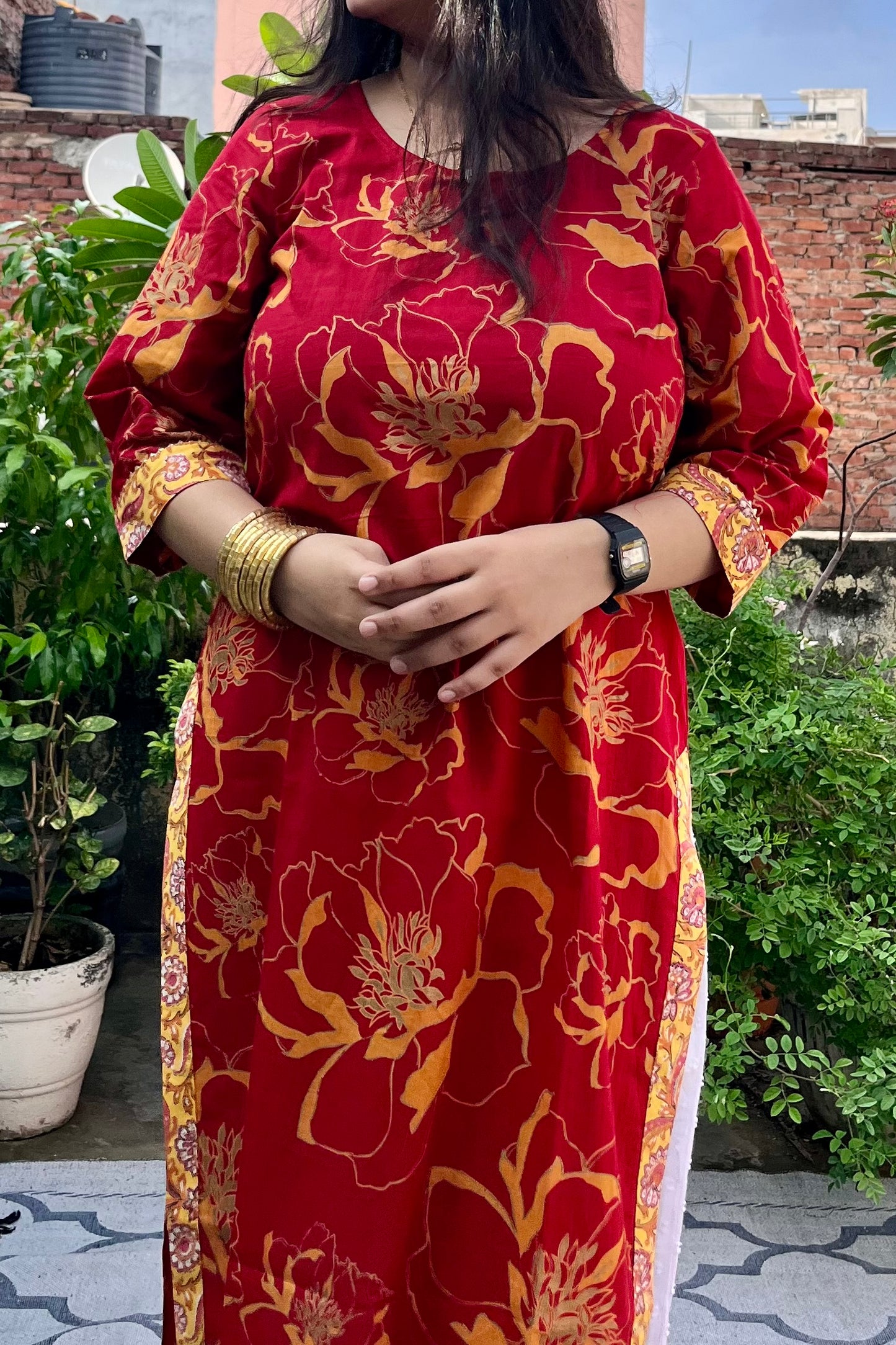 RED FOIL PRINT KURTA WITH BORDER