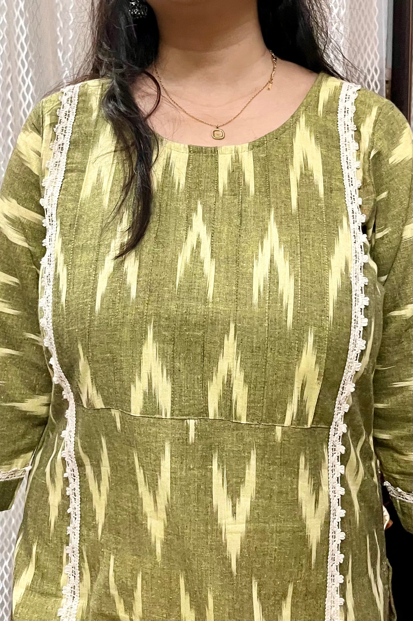 GREEN IKKAT KURTI AND DUPATTA SET
