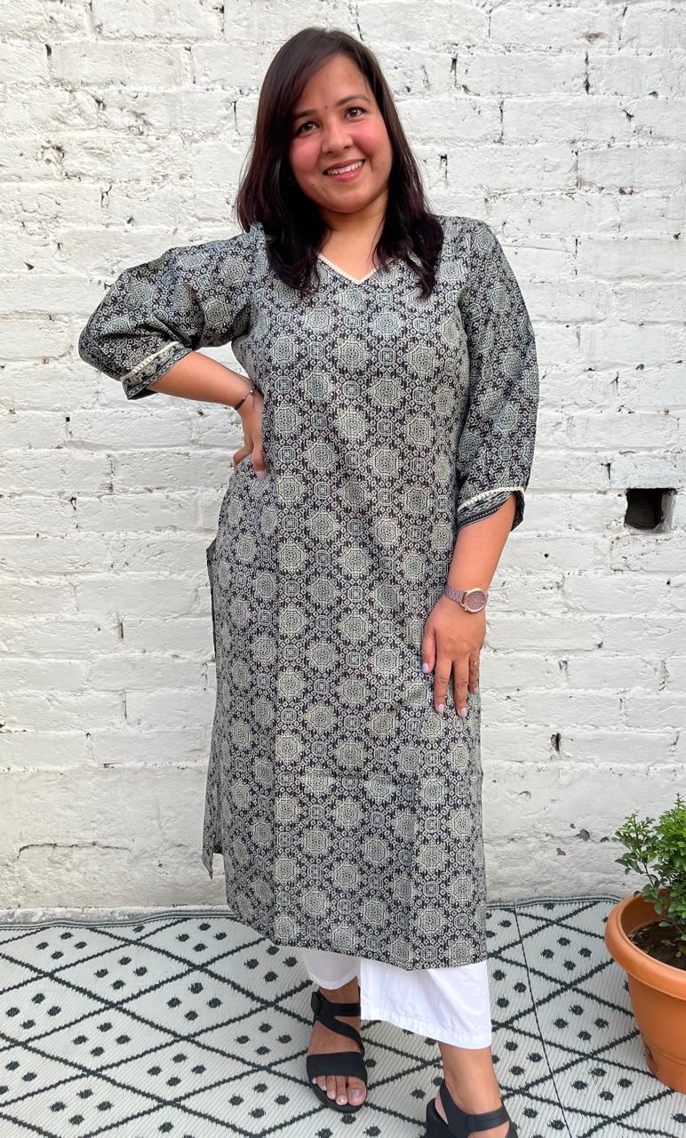 BLACK KANTHA KURTA