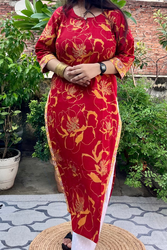 RED FOIL PRINT KURTA WITH BORDER