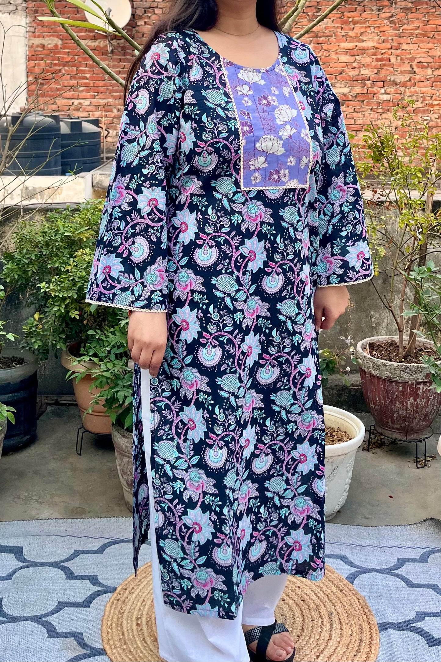 Black Floral Bell Sleeve Kurti